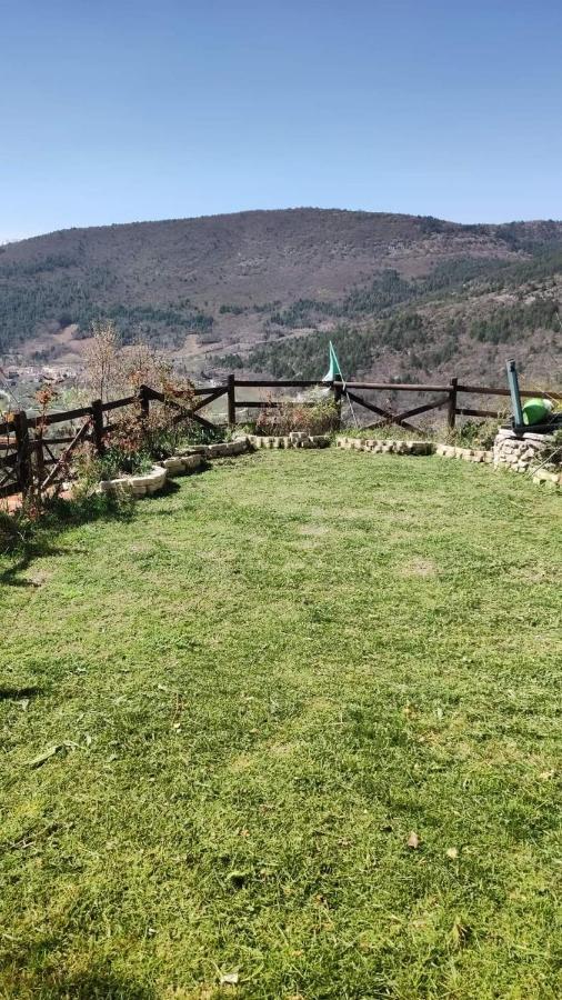 Notti Magiche Bed & Breakfast Castelvecchio Calvisio Eksteriør bilde